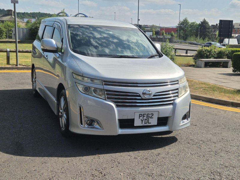 NISSAN ELGRAND