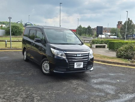 TOYOTA NOAH 1.8 hybrid 7 seats euro 6 5dr