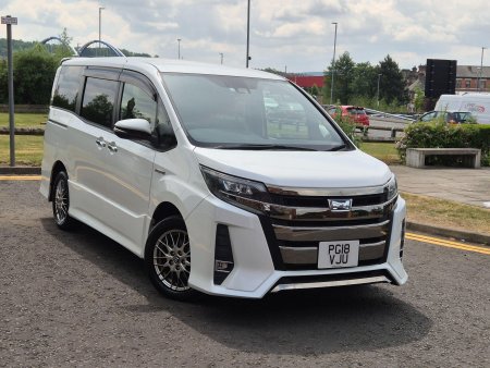 TOYOTA NOAH Voxy 1.8 hybrid automatic euro 6 5dr