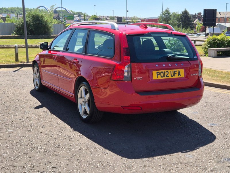 VOLVO V50