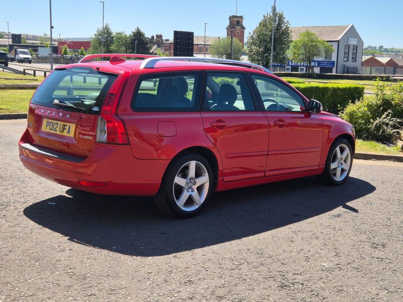 VOLVO V50