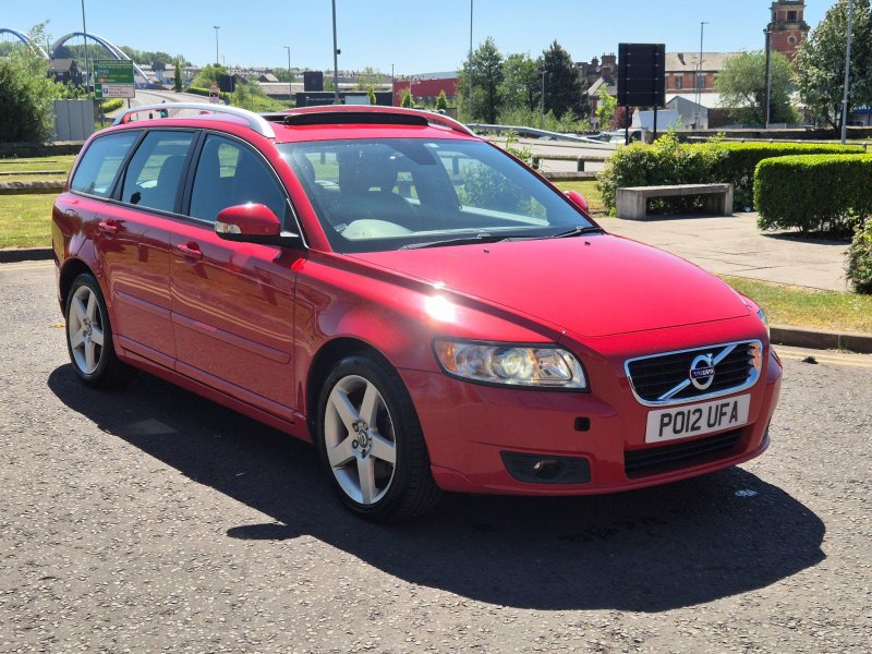 VOLVO V50