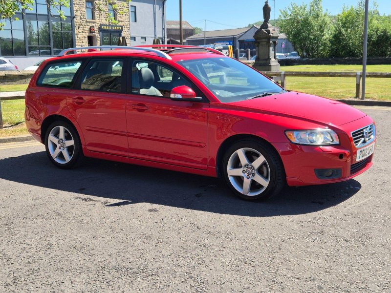 VOLVO V50