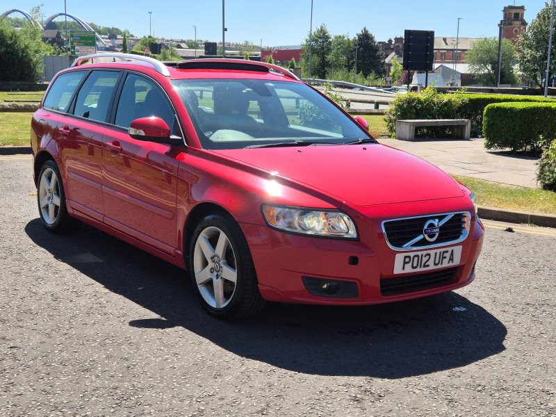 VOLVO V50