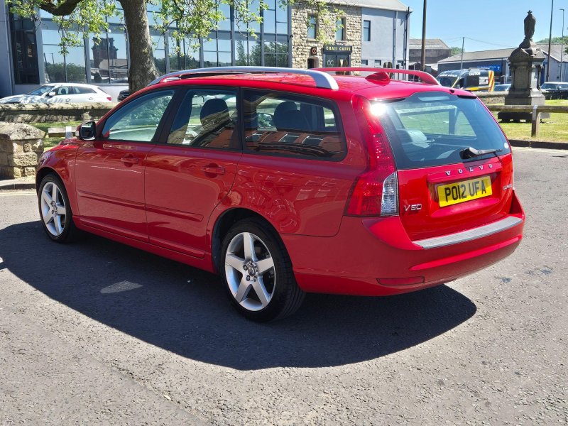 VOLVO V50