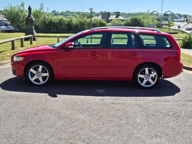 VOLVO V50