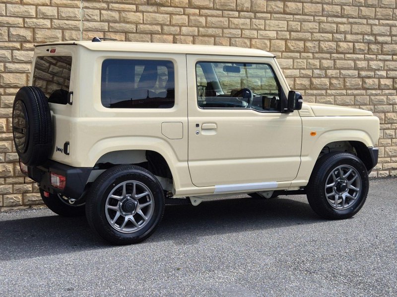 SUZUKI JIMNY